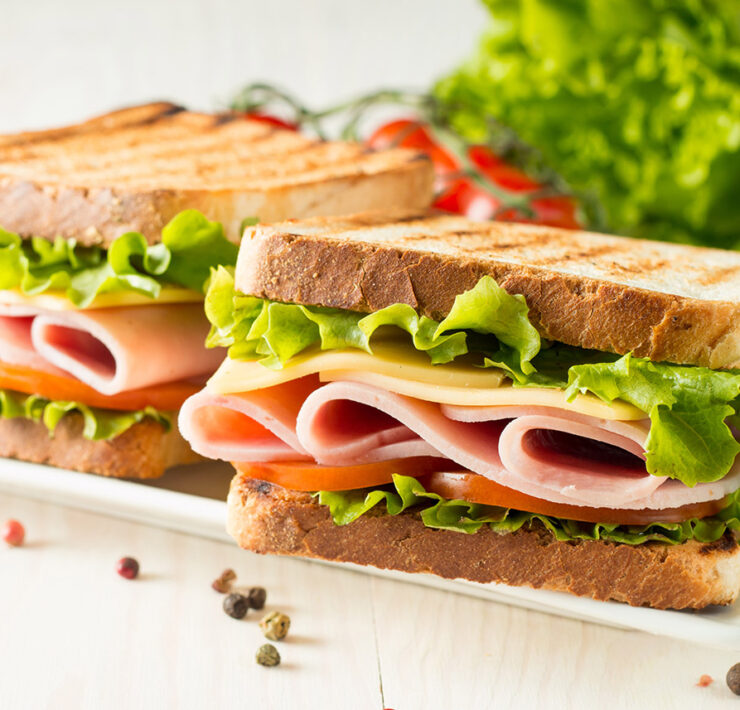 Caballo rojo bocatería