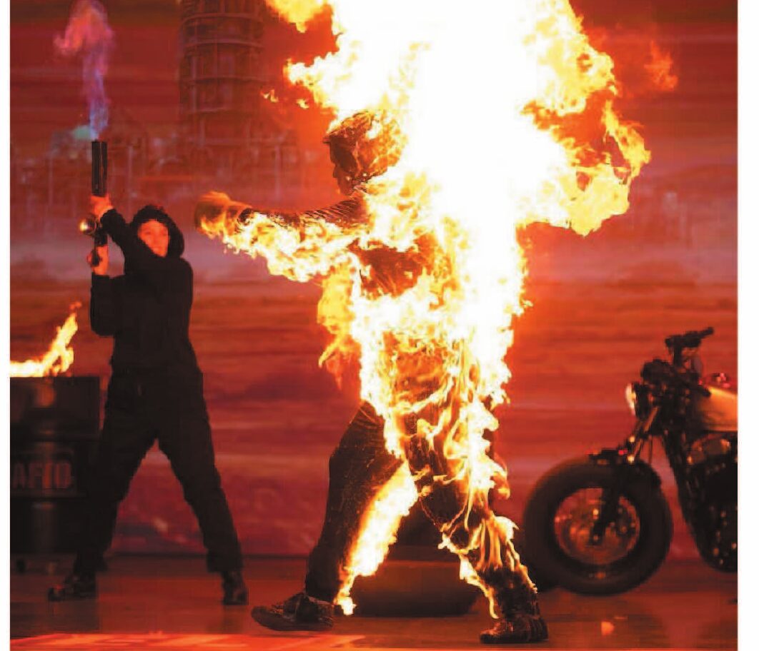 Martín Cartelle en una escena de fuego