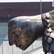 El Sireno, escultura de Francisco Leiro en la Puerta del Sol de Vigo
