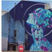 Mural de Vigo Cidade de Cor en la calle Cataluña